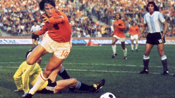 Platini: Cruyff var den bedste nogensinde